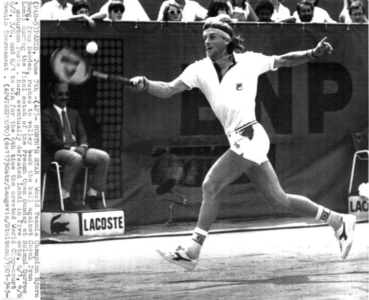 Parigi, 7 giugno 1981 - Bjorn Borg contro Ivan Lendl nella finale degli Internazionale di Francia al Rolad Garros. La vittoria sarà sua. Ap